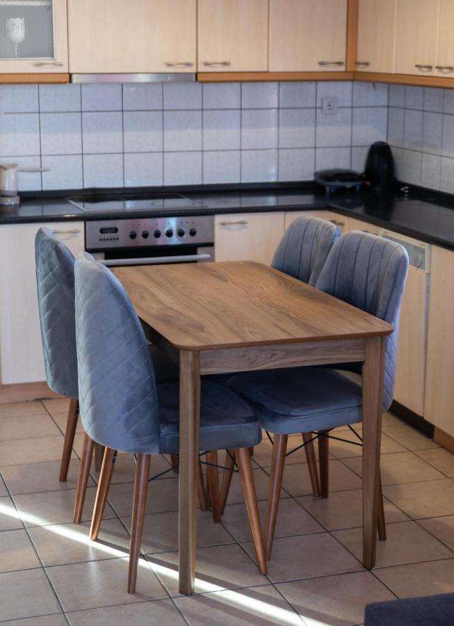 Deluxe Apartment La Larissa Eksteriør billede