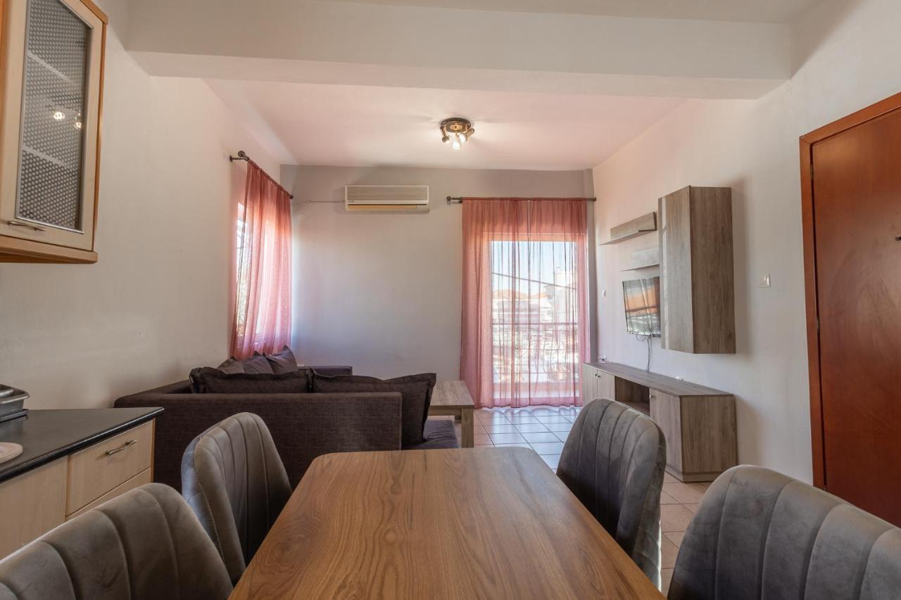 Deluxe Apartment La Larissa Eksteriør billede